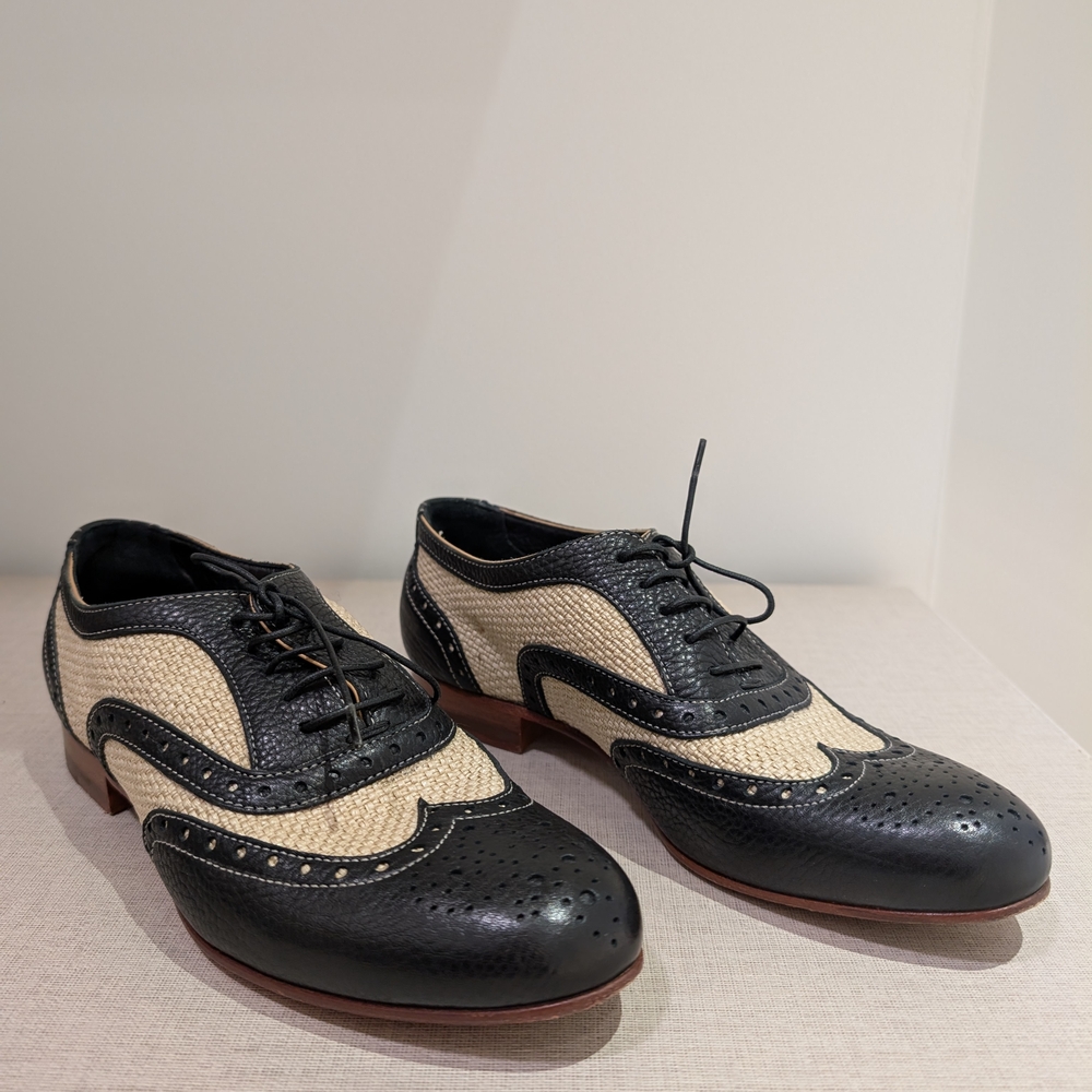 SANTONI Classic Black and Cream Women's Oxford brogues
